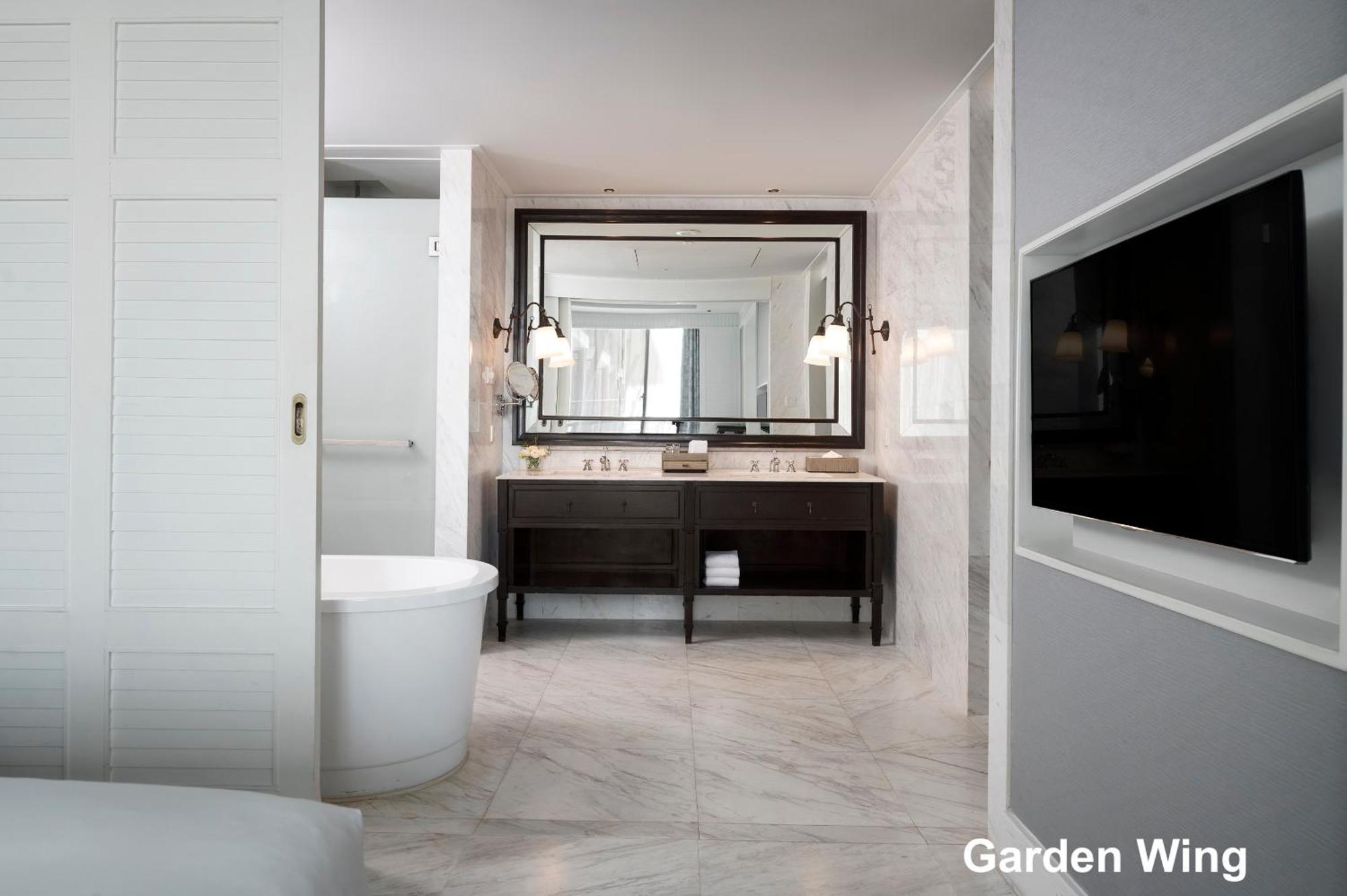 Intercontinental By Ihg 5*